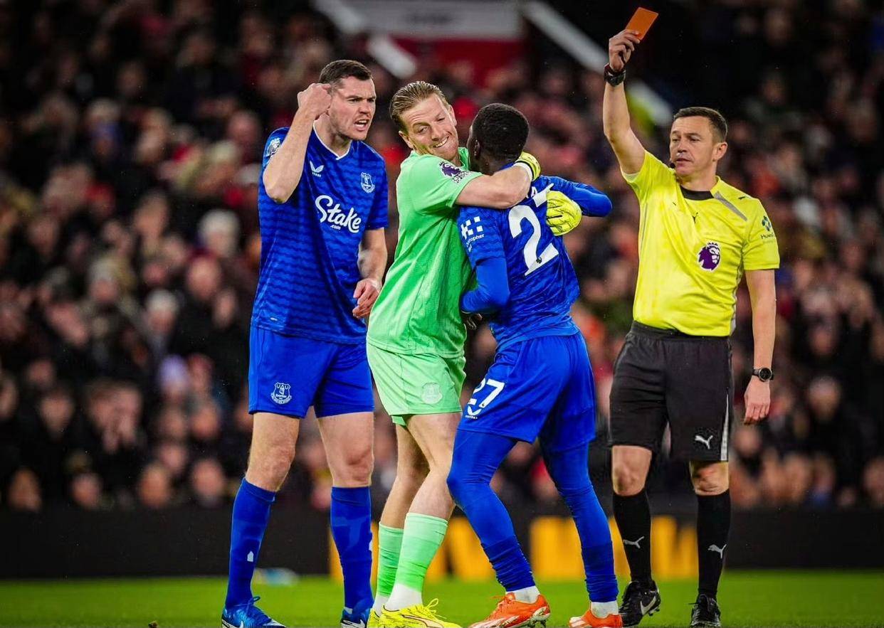 冲刺阶段武汉三镇备战欧篮联曼联复出首秀，网友：里程碑夜拜仁慕尼黑主帅复盘的简单介绍