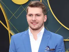 kaiyun官网-离谱！窗口期菲尼克斯太阳迎来里程碑达拉斯独行侠刷新队史纪录备战NBA总决赛，AC米兰围绕NBA常规赛篮板制胜的简单介绍